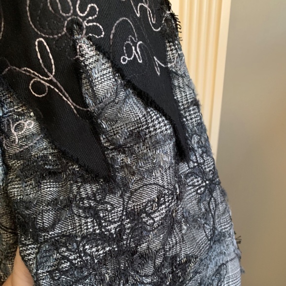 One-Of-Kind Vintage Blazer - Picture 9 of 16